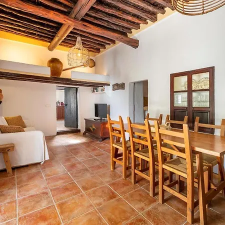 Holiday home Mateu *